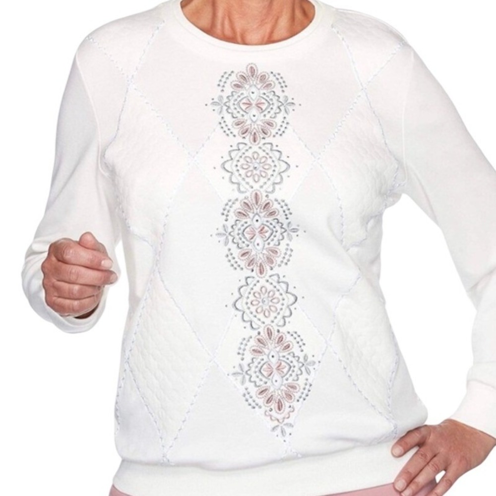Alfred Dunner Petite Cream Embroidered Floral Quilted Sweatshirt Rhinestone XL